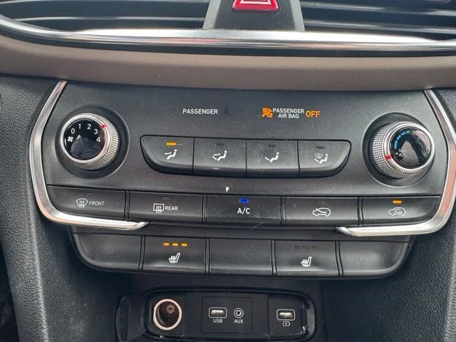 Used 2020 Quartz Hyundai SEL image 23