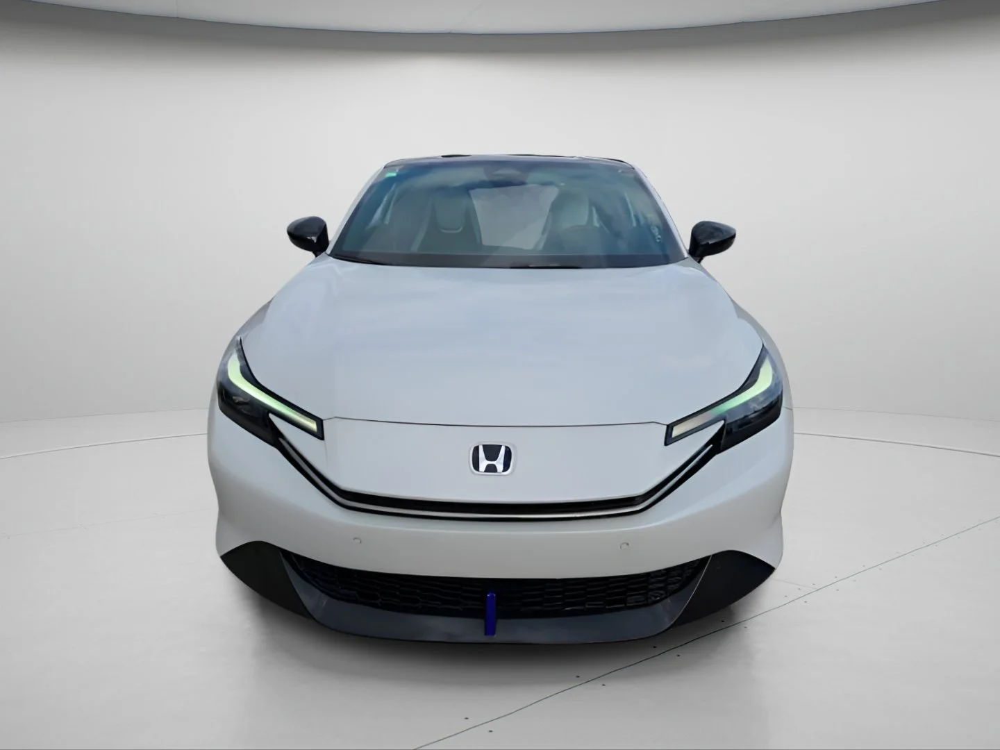 New 2026 Winter Frost Pearl w/Crystal Black Roof Honda 2-Tone image 2