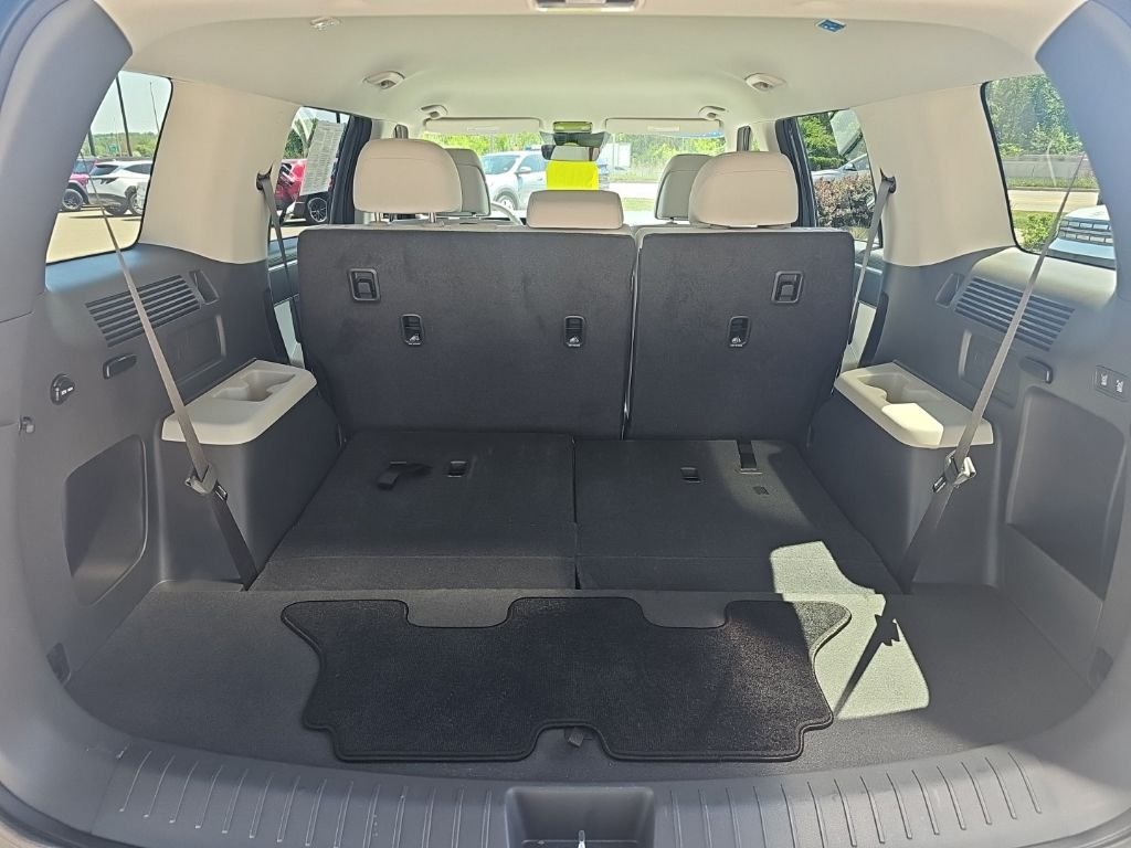 2025 Hyundai Santa Fe SE - Photo 37