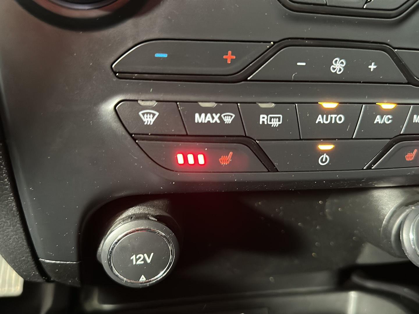 Used 2019 Oxford White Ford LARIAT image 26