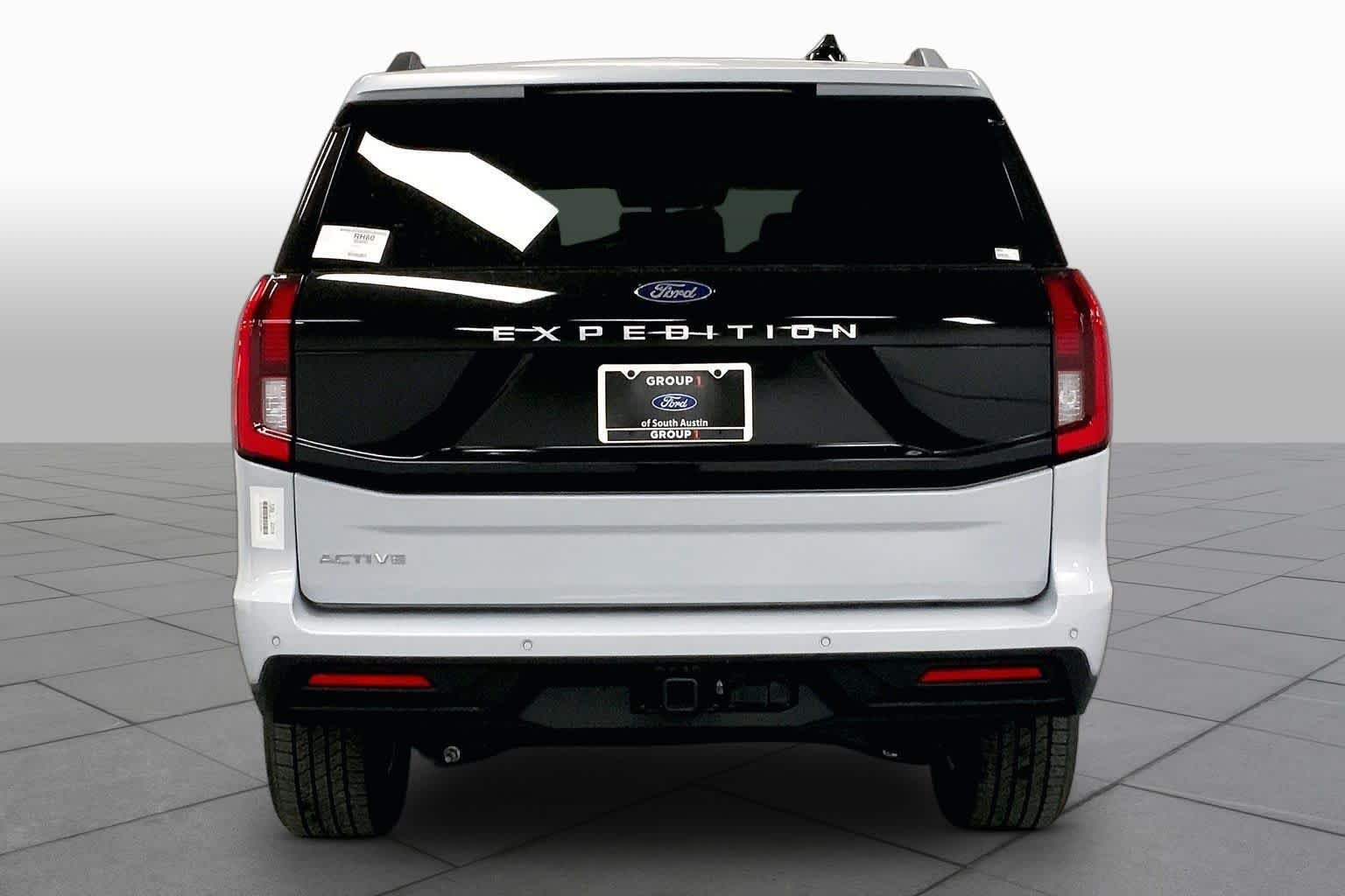 New 2026 Space Silver Metallic Ford Active image 4