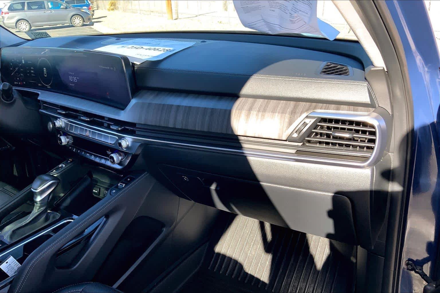 Used 2023 Midnight Lake Blue Kia SX Prestige image 17