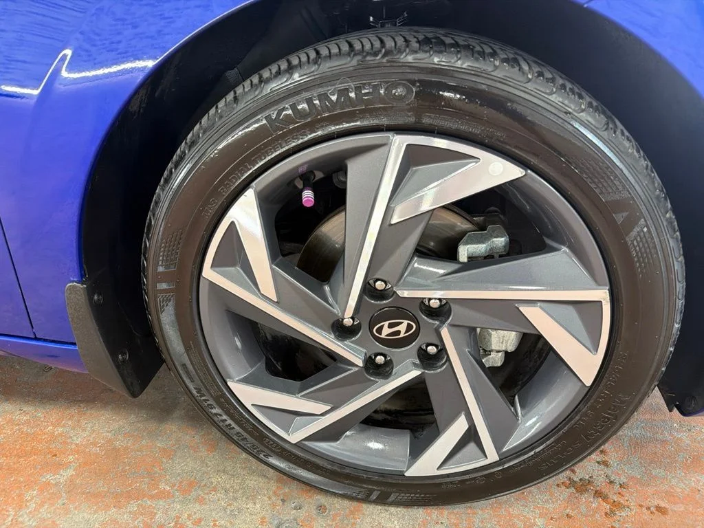 Used 2025 Intense Blue Hyundai SEL Sport image 10