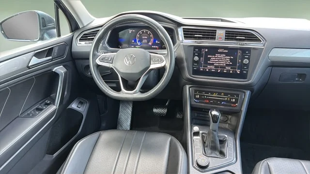 Used 2024 Platinum Gray Metallic Volkswagen 2.0T SE image 8