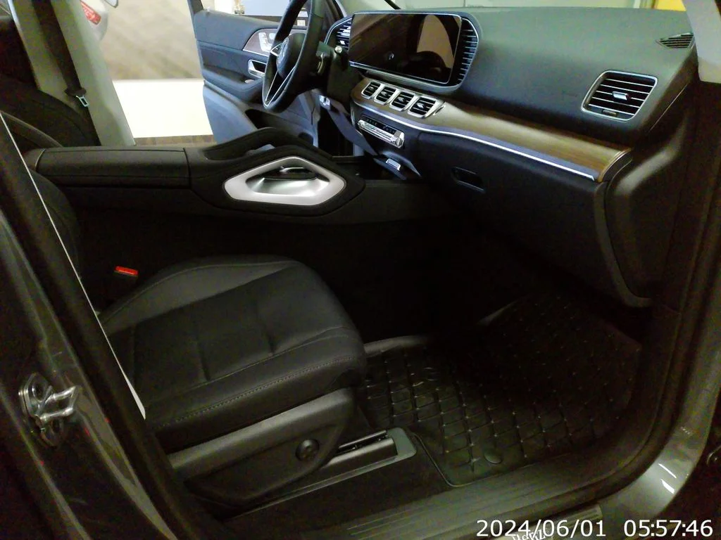Certified Used 2026 Selenite Grey Metallic Mercedes-Benz GLE 350 image 33