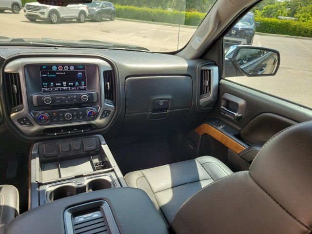 Used 2018 Black Chevrolet LTZ image 22
