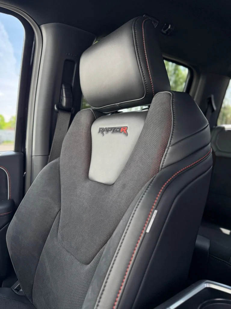 2025 Ford F-150 Raptor - Photo 32