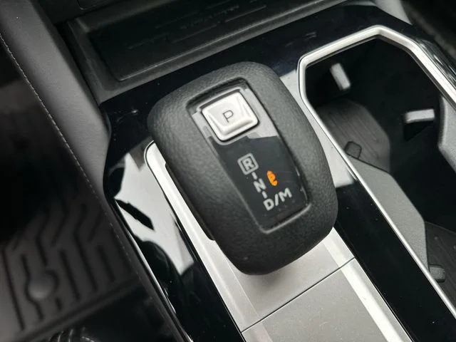 Used 2025 Black Mitsubishi ES image 21