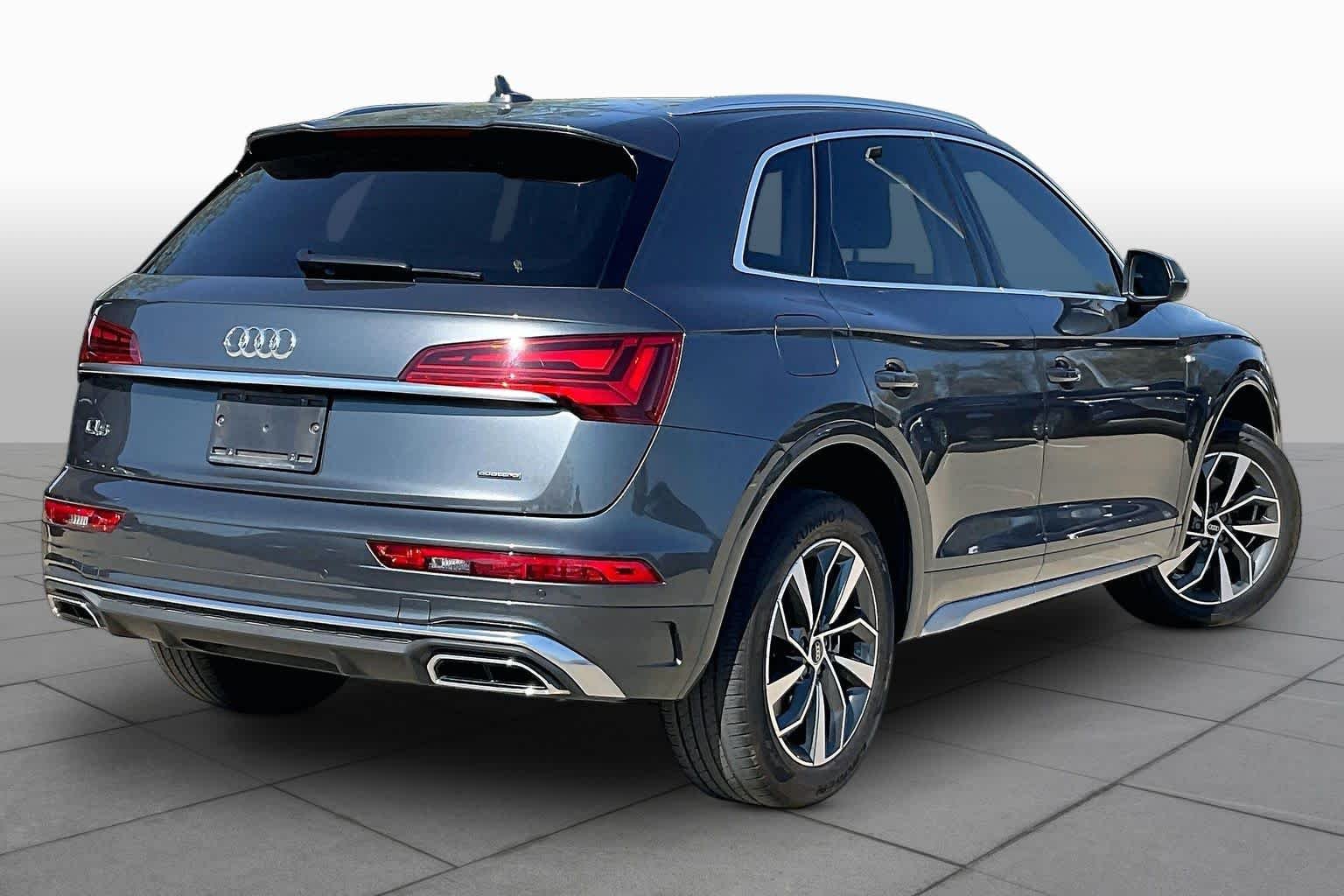 Used 2024 Daytona Gray Pearl Effect Audi S line Premium image 13