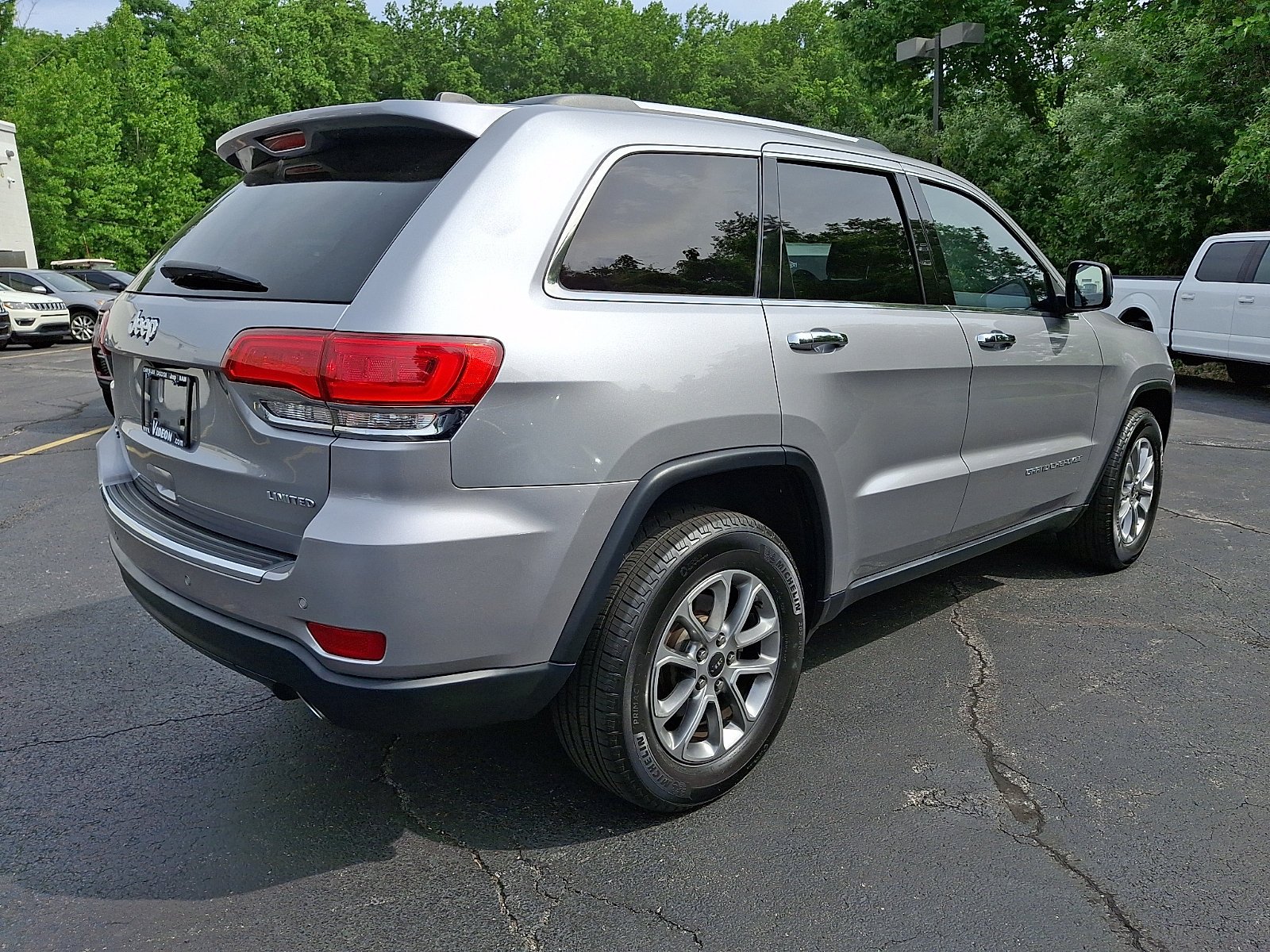 Certified Used 2016 Billet Silver Metallic Clearcoat Jeep Limited image 6