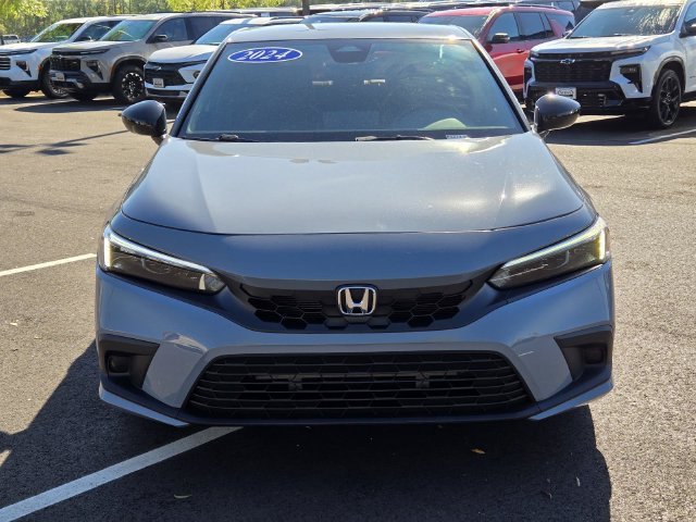 Used 2024  Honda Sport image 2