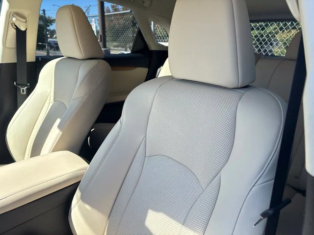 Used 2022 Red Lexus 350 image 2