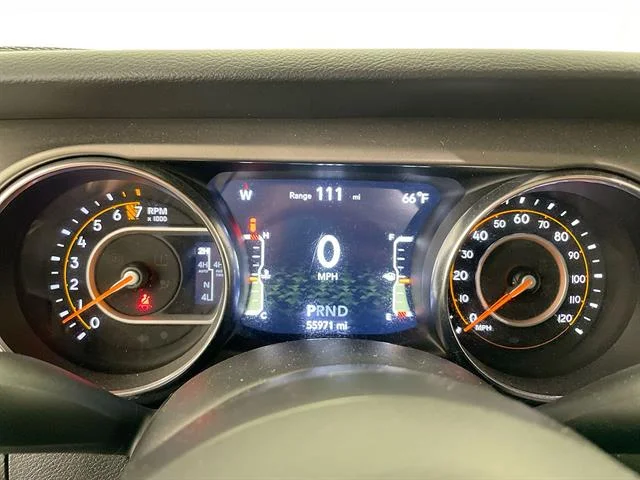 Used 2021 GRAY Jeep Sport image 11
