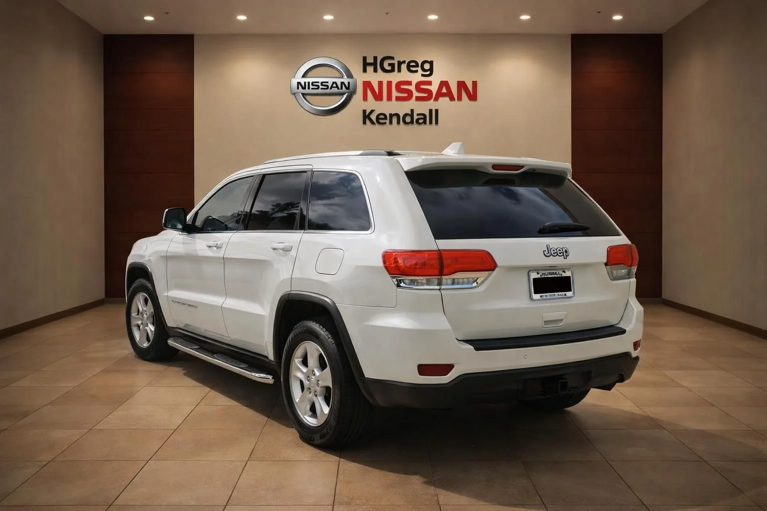 Used 2014 Jeep Grand Cherokee Laredo with VIN 1C4RJEAG1EC124636 for sale in Palmetto Bay, FL