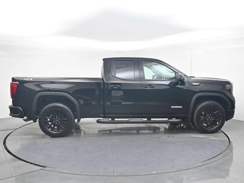 New 2026 Onyx Black GMC Elevation image 4