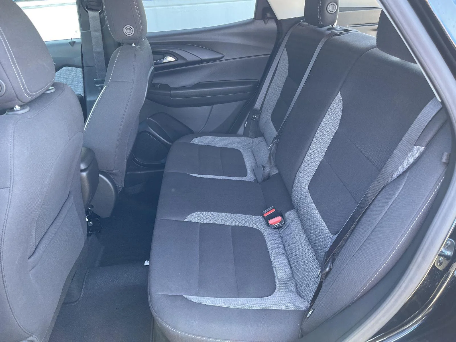 Used 2026 Mosaic Black Metallic Chevrolet LT image 31