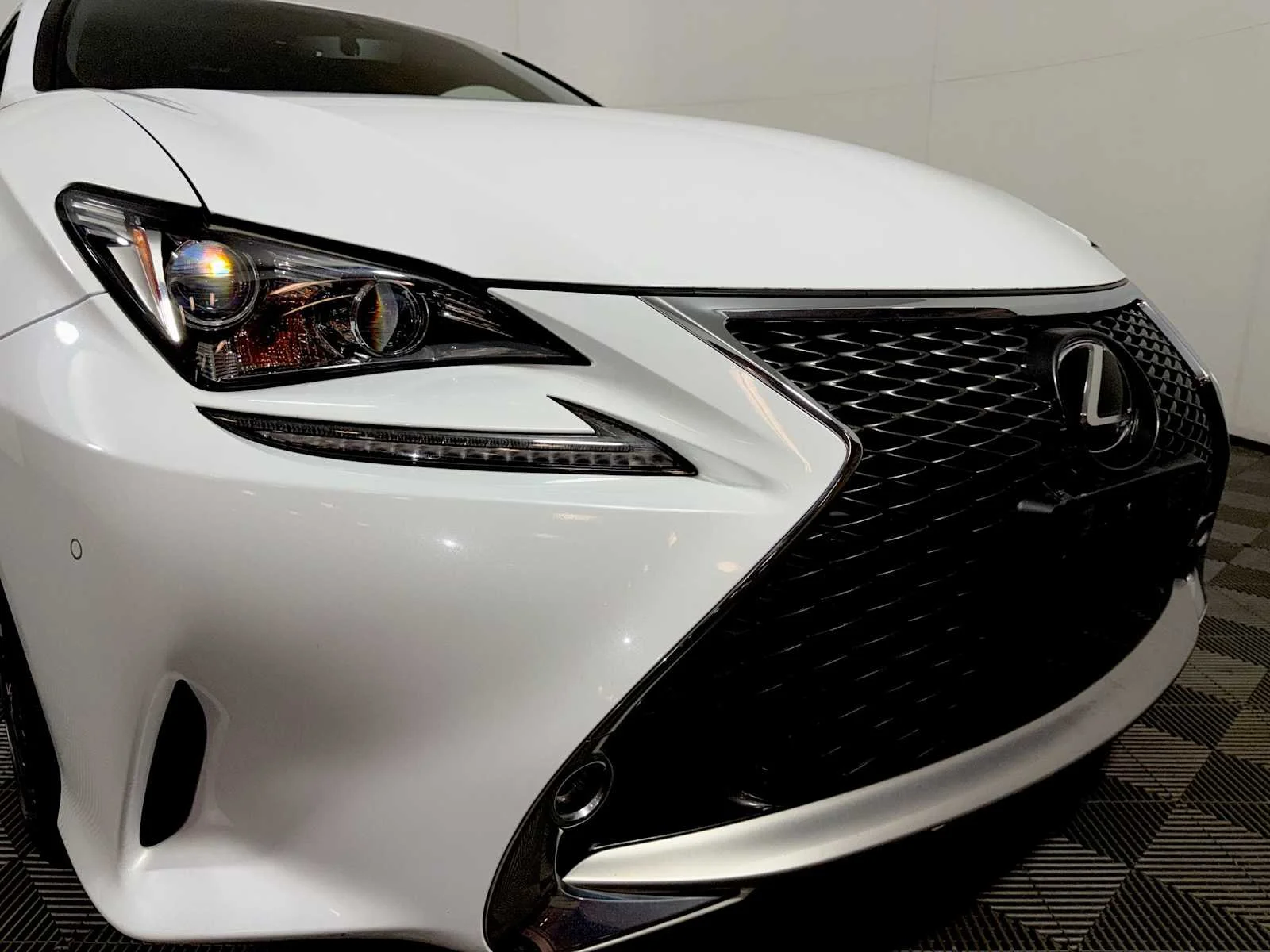 Used 2017 Ultra White Lexus  image 25