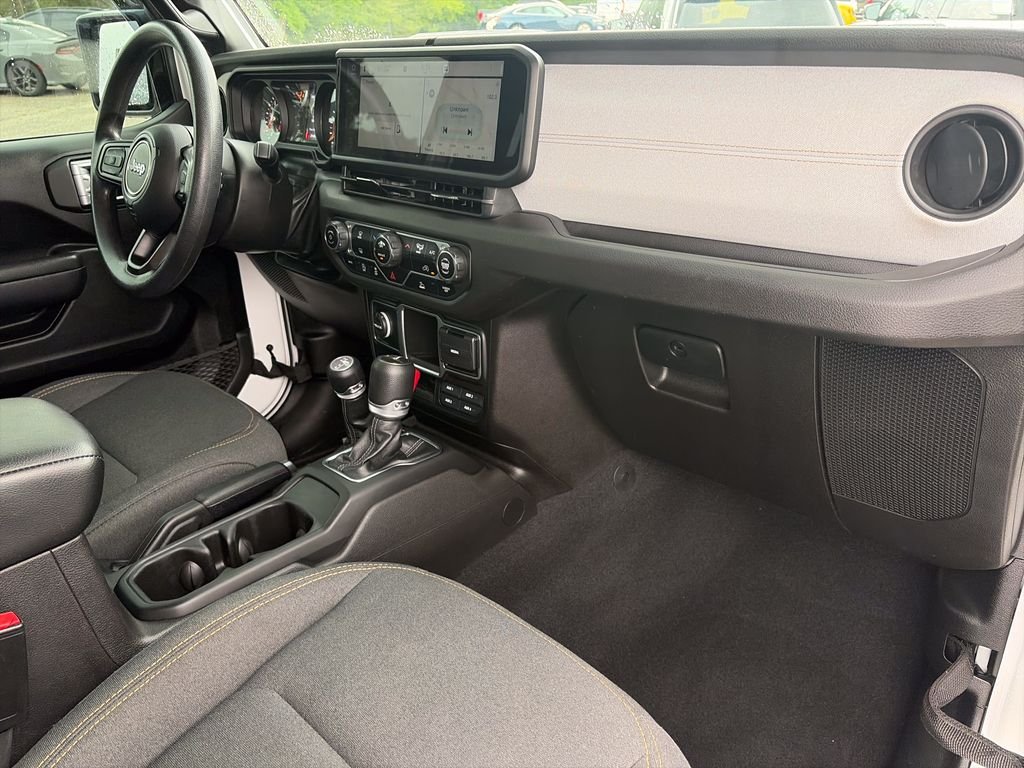 Used 2024 White Jeep Sport image 30