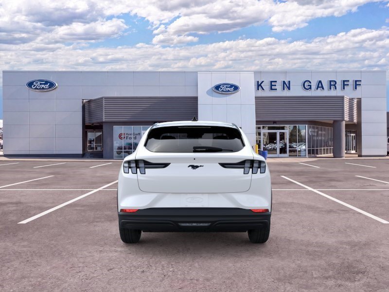 New 2026 Star White Metallic Tri-coat Ford Select image 5