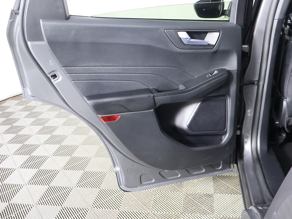 Used 2025 Gray Ford ST-Line image 21