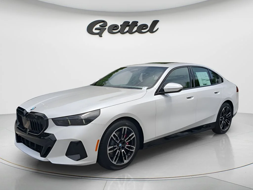 2026 BMW 5 Series 530i - Photo 9