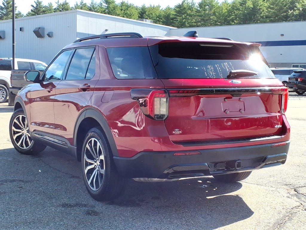Certified Used 2025 Red Metallic Ford ST-Line image 6
