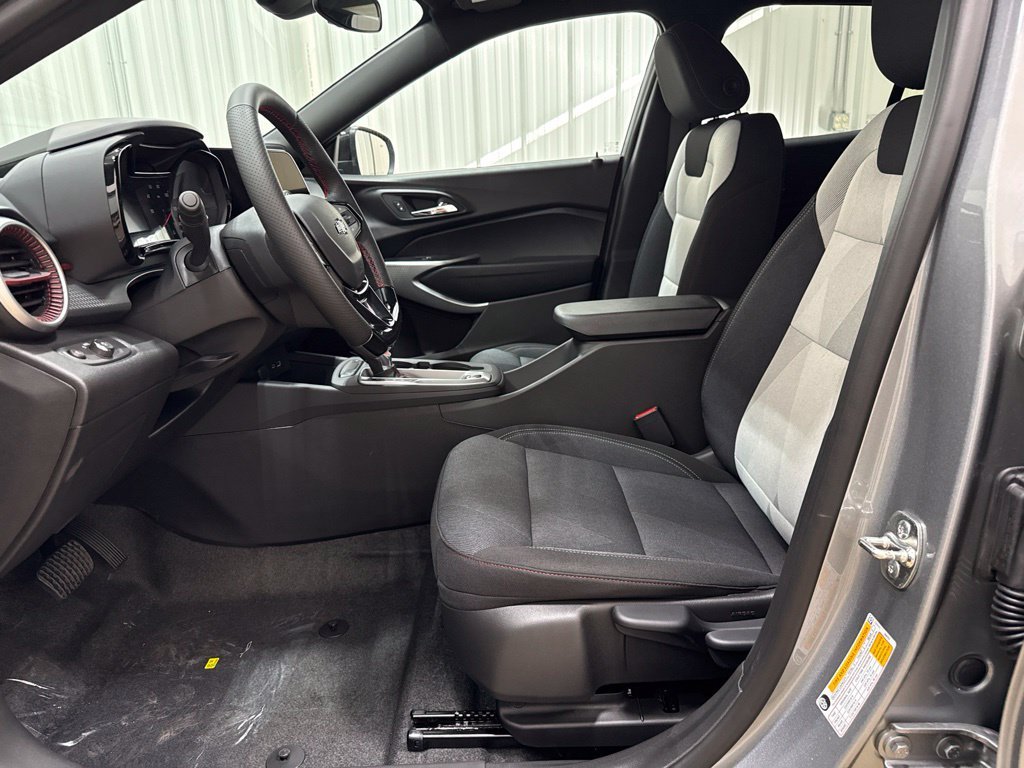 New 2026 Sterling Gray Metallic Chevrolet 1RS image 26
