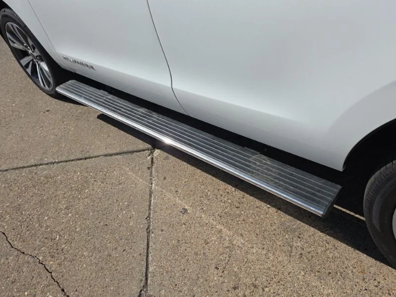 Used 2020 White Ford Platinum image 10