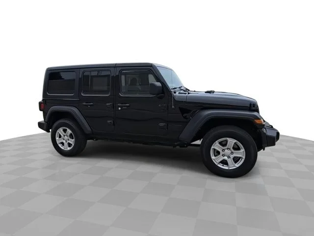 Certified Used 2022 Black Clearcoat Jeep Unlimited Sport S image 9