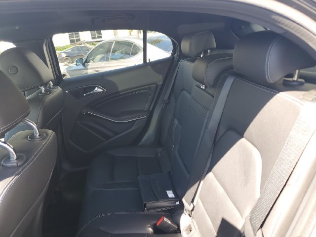 Used 2019  Mercedes-Benz GLA 250 image 27