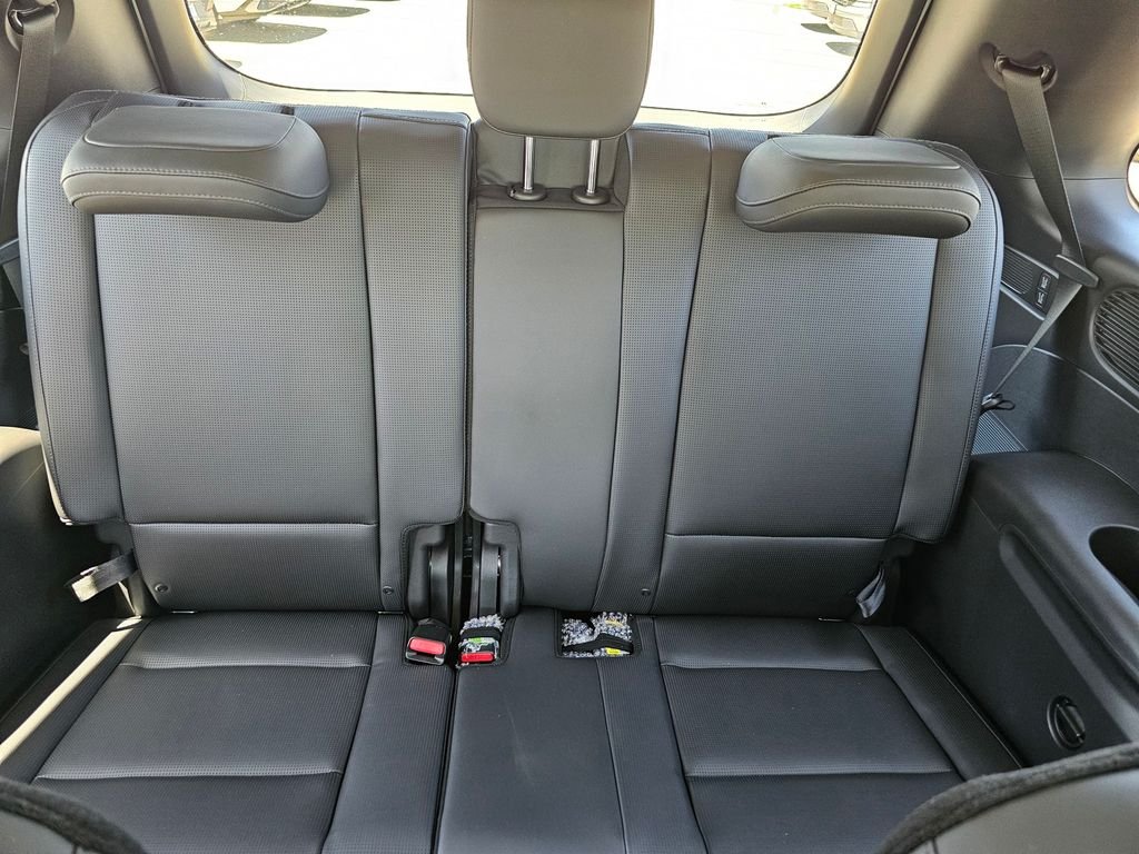 New 2026 White Hyundai SEL Premium image 18