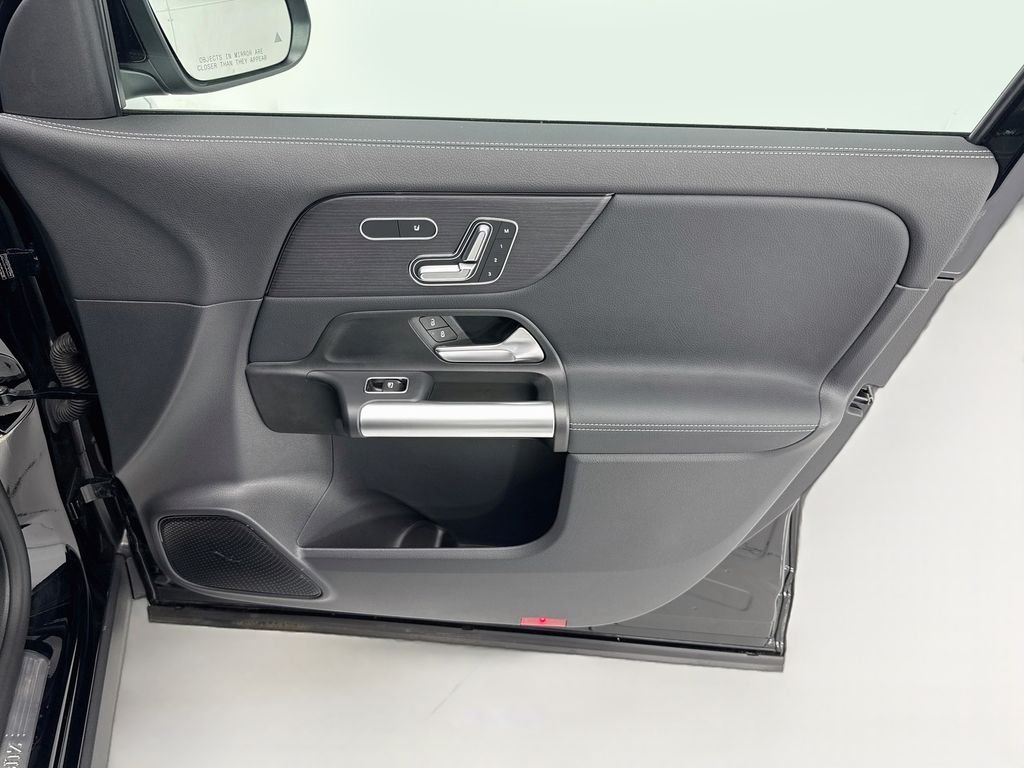 Certified Used 2026 Night Black Mercedes-Benz GLA 250 image 23