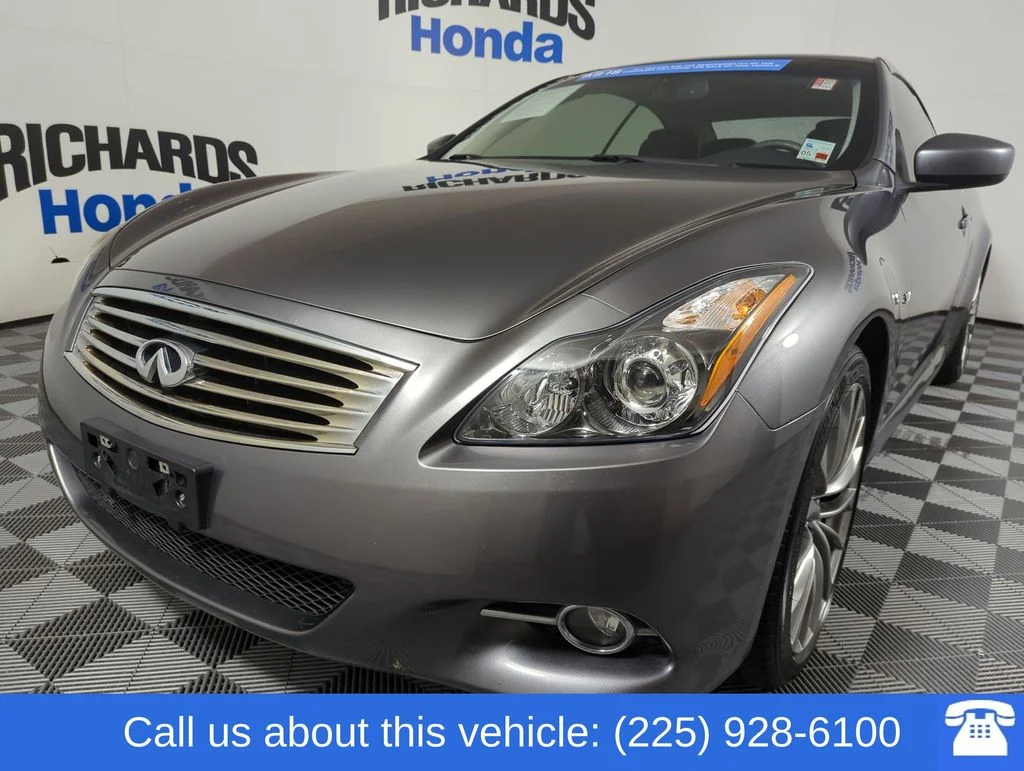 2015 INFINITI Q60 Base