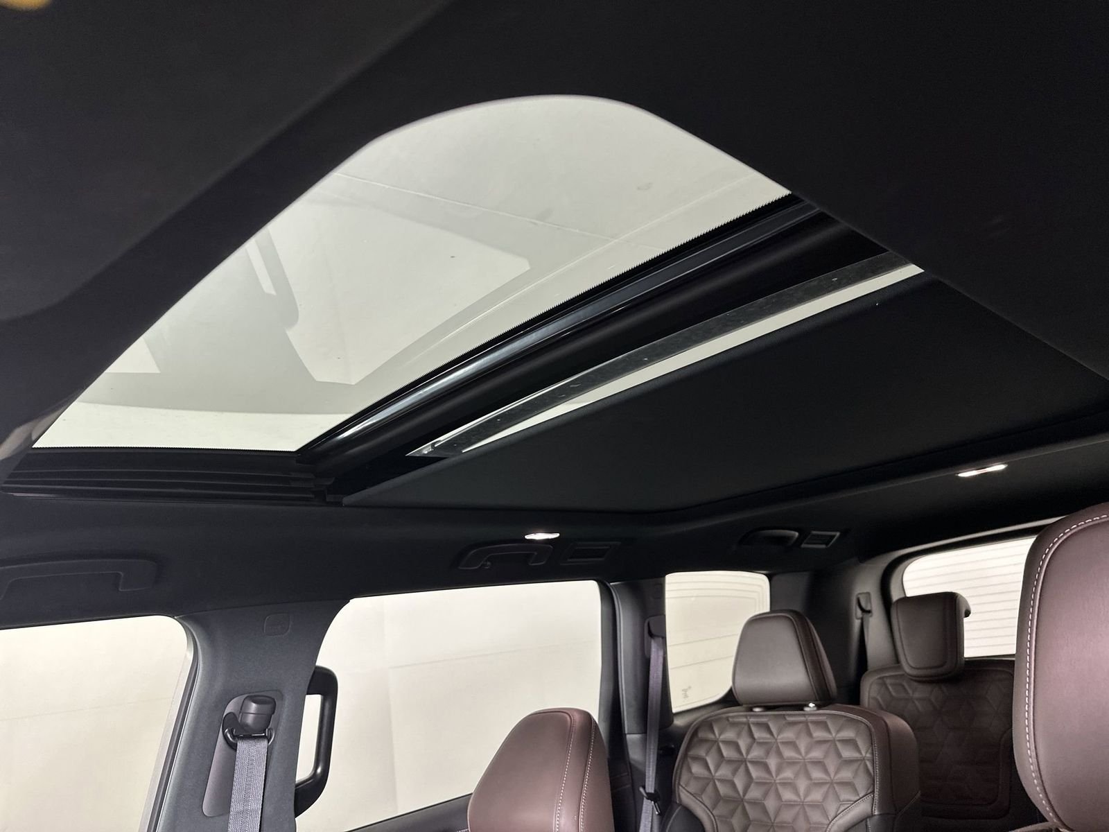 2025 Nissan Armada Platinum - Photo 22