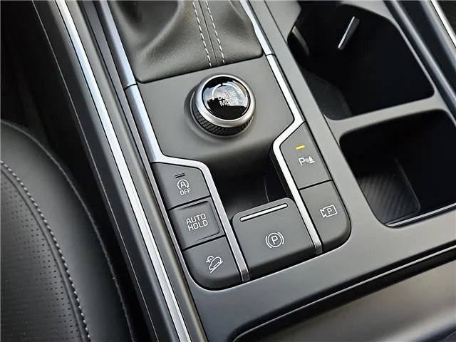 New 2026 Glacial White KIA S Front-Wheel Drive image 13