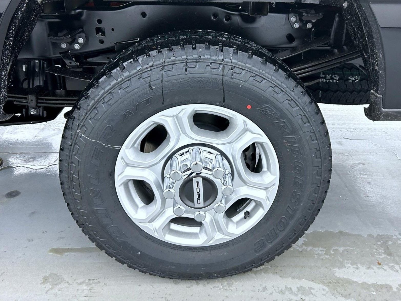 New 2026 Agate Black Metallic Ford XLT image 22