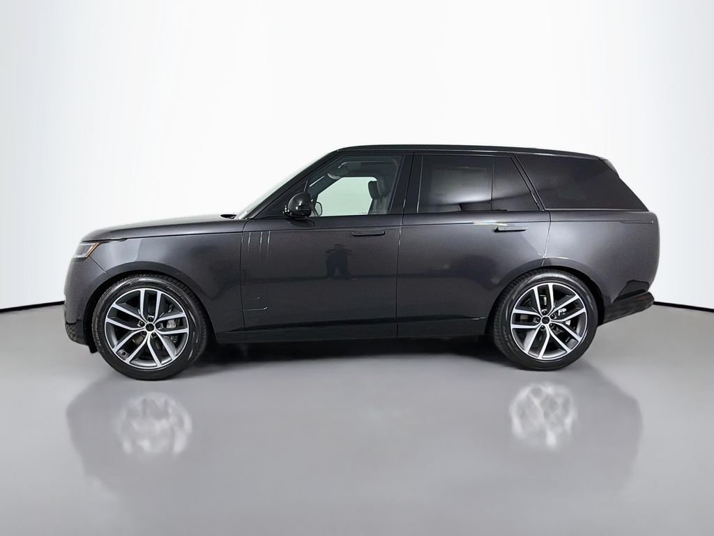 New 2026 Carpathian Grey Land Rover SE image 8