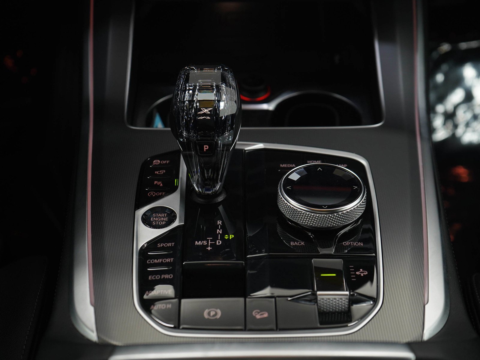 Used 2020 Black BMW xDrive40i image 21