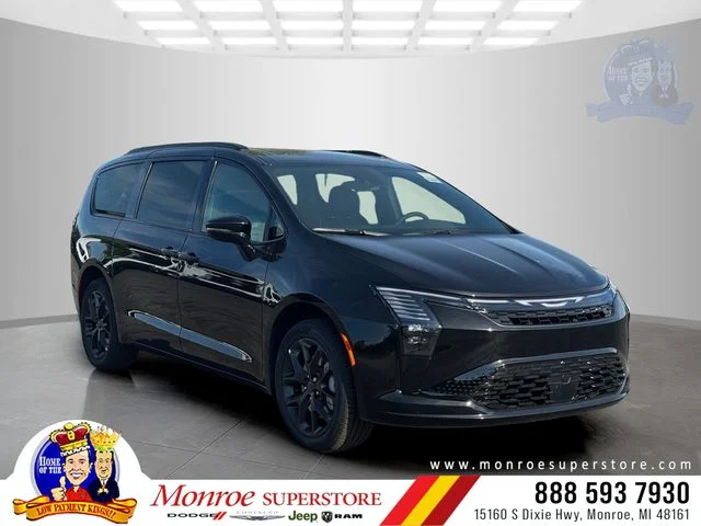 2027 Chrysler Pacifica Limited AWD's photo