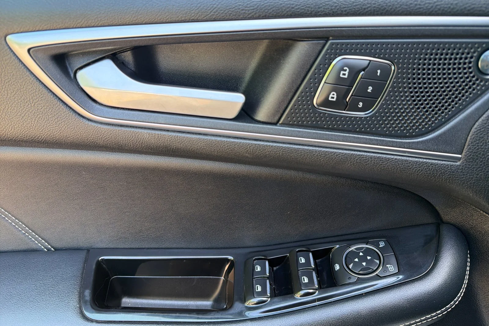 Used 2019 White Ford ST image 11