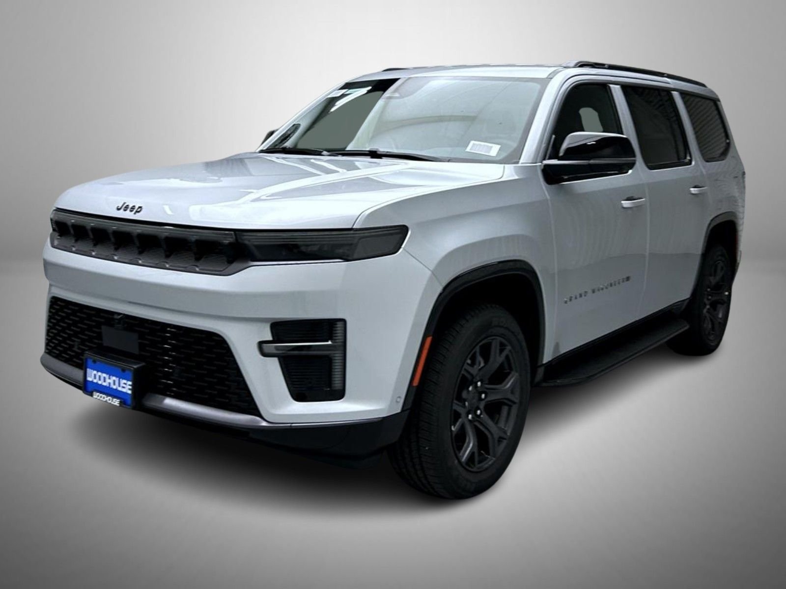 New 2026 Silver-Zynith Exterior Paint Jeep Limited Altitude image 1