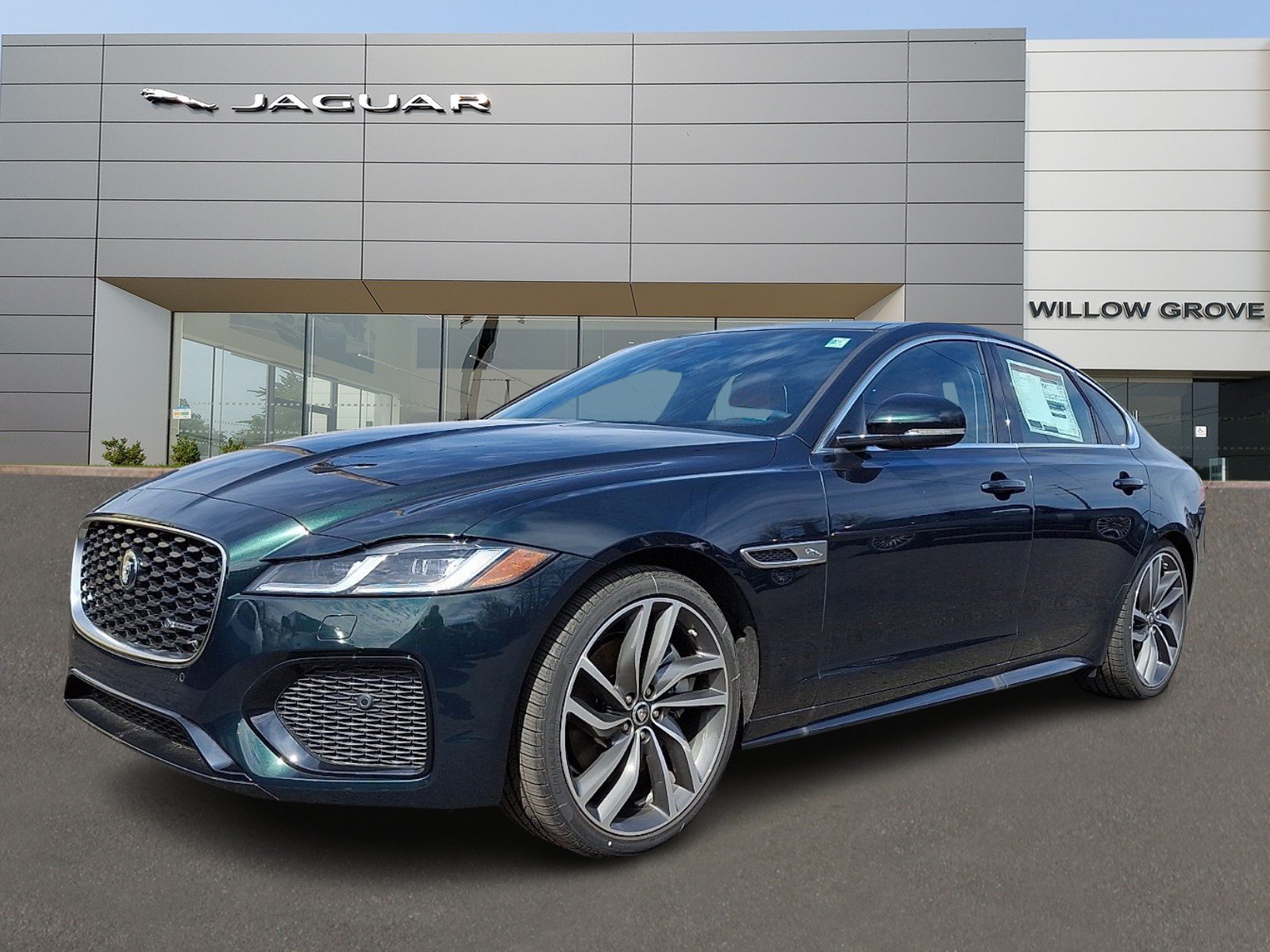 2024 Jaguar XF R-Dynamic SE