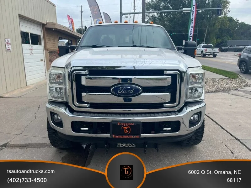 Used 2015 White Ford Lariat Pickup 4D 6 3/4 ft image 3