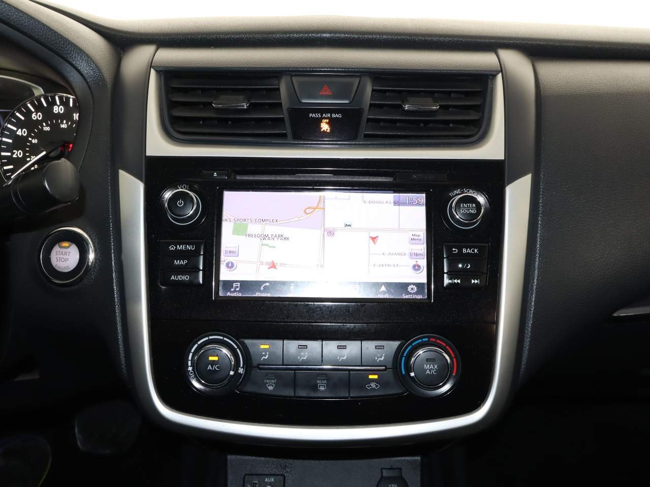 Used 2018 Black Nissan 2.5 SR image 12