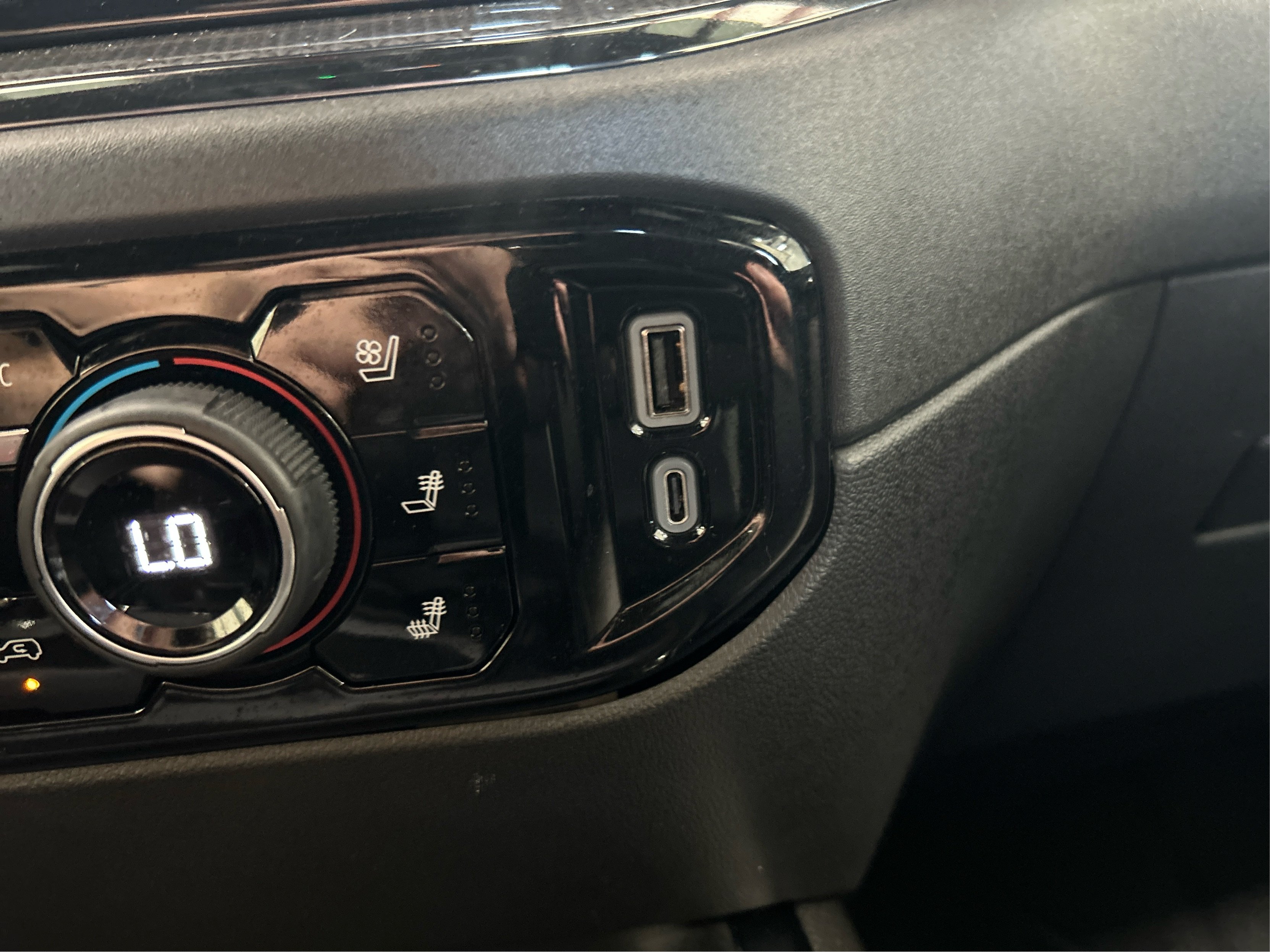 Used 2024 Black Chevrolet ZR2 image 33