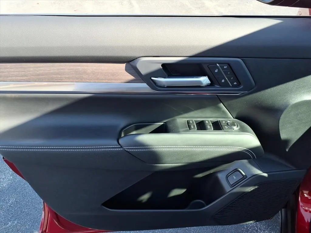 2026 GMC Terrain Denali - Photo 18