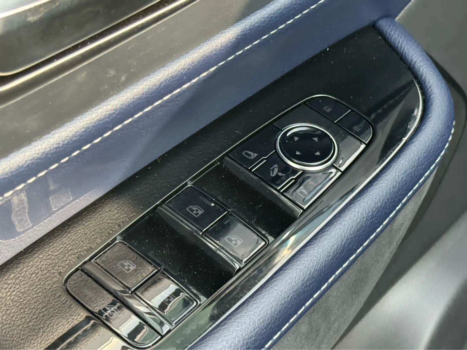 Certified Used 2026 Dynamic Metal INFINITI SPORT image 17