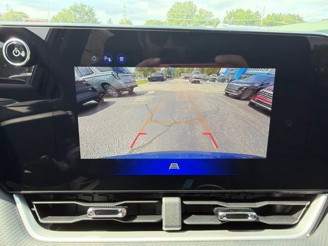 2027 Chevrolet Equinox LT - Photo 29