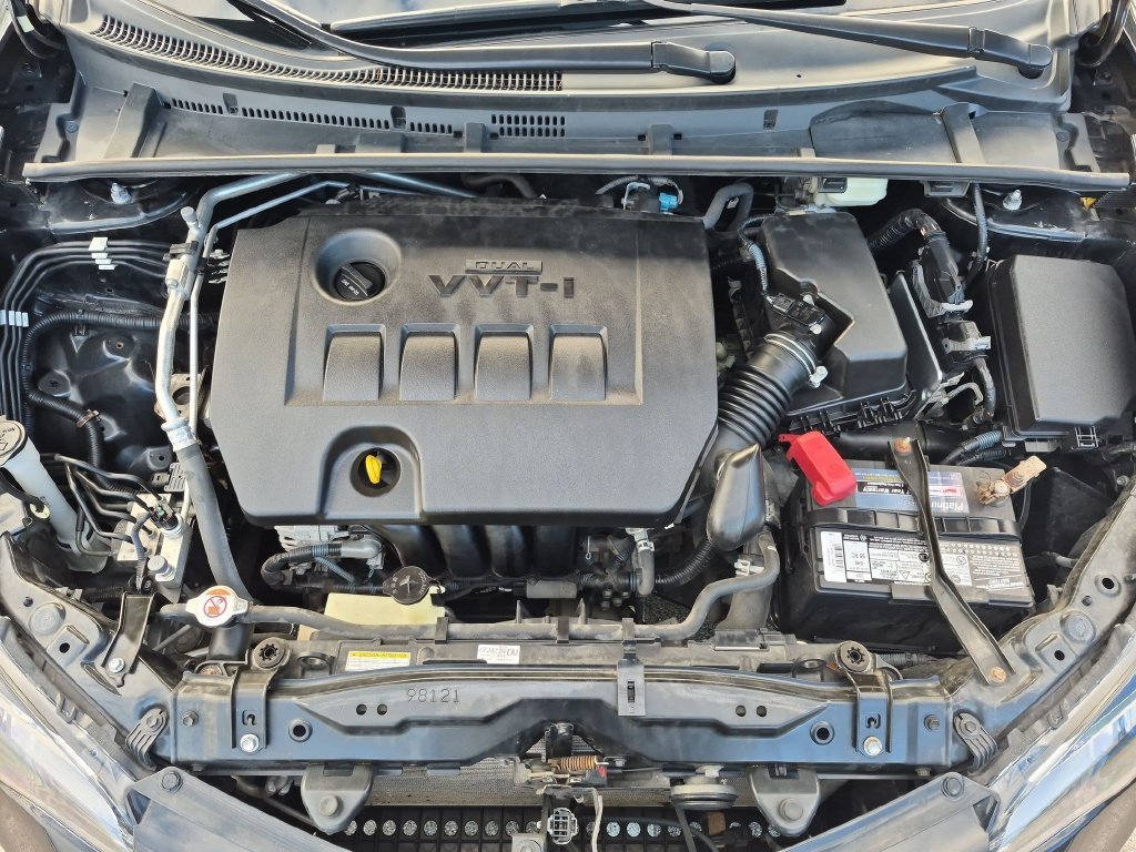 2017 Toyota Corolla LE - Photo 29