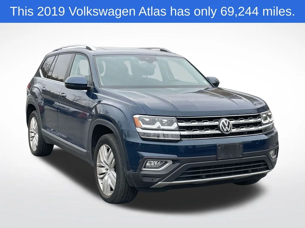 Used 2019 Blue Volkswagen SEL image 1